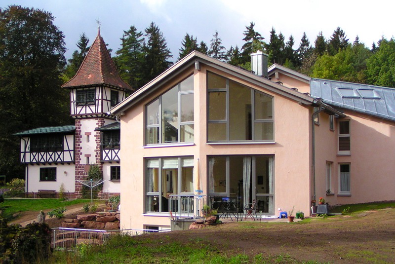 Neubau Mehrfamilien-Wohnhaus